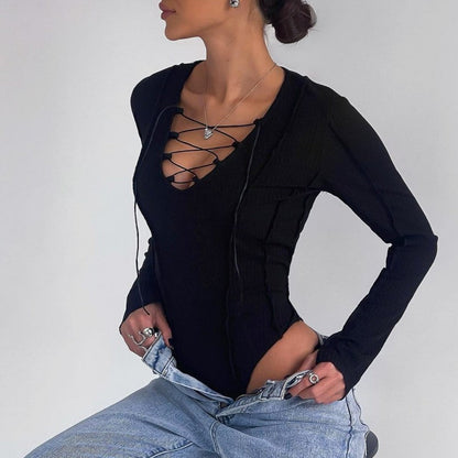 Lea - Damen Body mit elegantem Schnürdesign und figurbetontem Schnitt